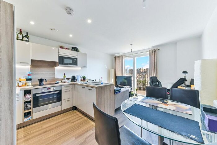 1 Bedroom Flat For Sale In Ferdinand Court, Catford Green, Adenmore Road, Catford, SE6
