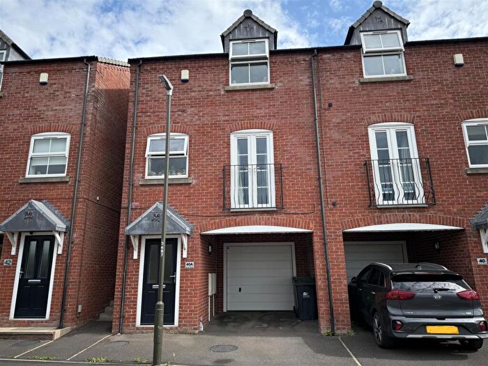 3 Bedroom Town House For Sale In Acorn Drive, Belper, DE56