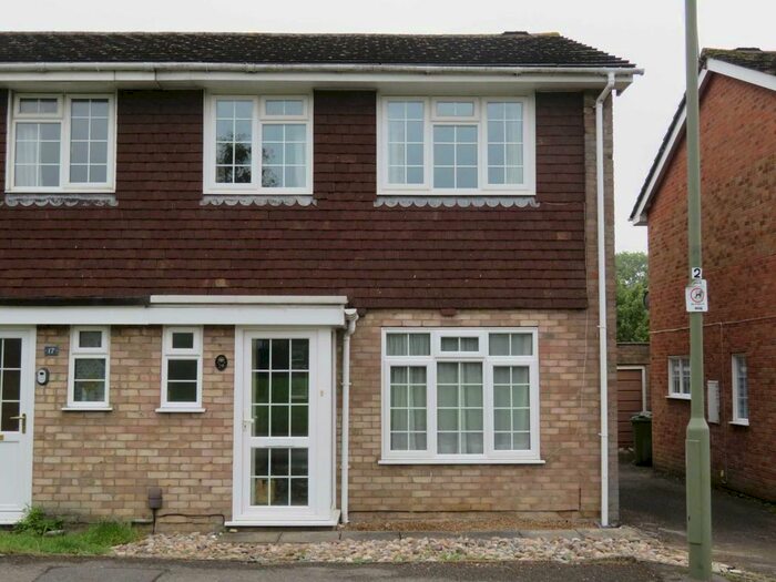4 Bedroom Semi-Detached House To Rent In Southway, Guildford, GU2