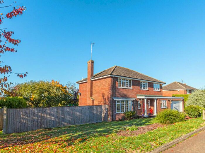 5 Bedroom Property To Rent In Tythe Close, Stewkley, Leighton Buzzard, LU7