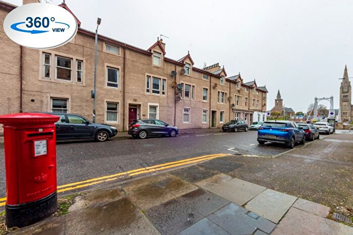 2 Bedroom Flat To Rent In Greig Street, Inverness, IV3