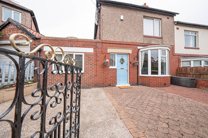 2 Bedroom Semi Detached House For Sale In Field House Road, Bensham, Gateshead, NE8