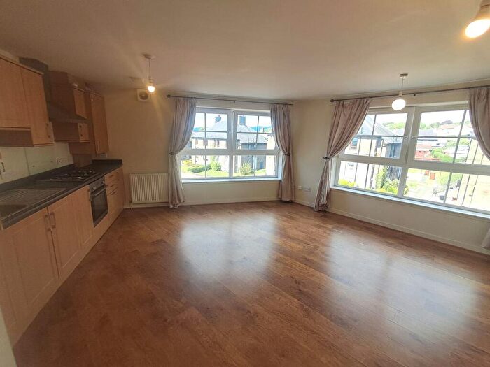 3 Bedroom Flat To Rent In Toll Road, Kincardine, Fife, FK10