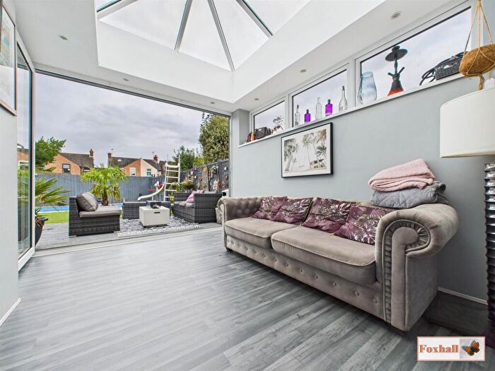 3 Bedroom Semi-Detached House For Sale In Roy Avenue, Ipswich, IP3