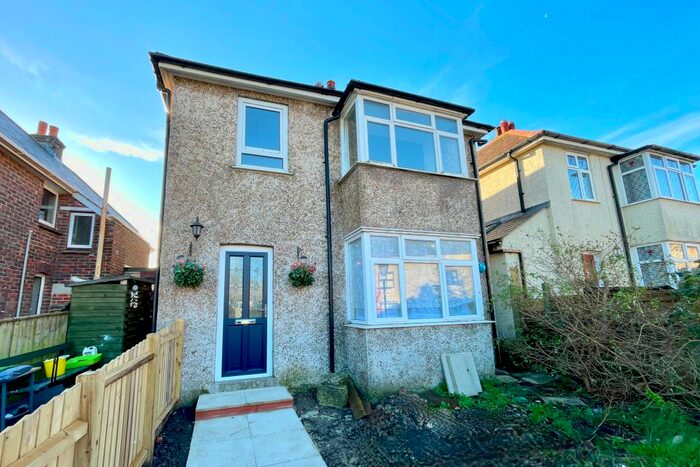 1 Bedroom Flat To Rent In High Street, Langton Matravers, Swanage, BH19