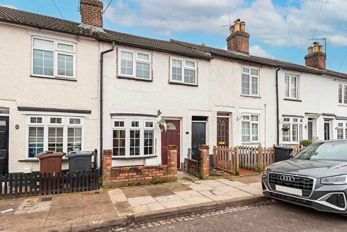 2 Bedroom Terraced House For Sale In Boundary Road, St. Albans, AL1