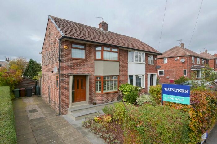 3 Bedroom Semi-Detached House To Rent In Peckover Drive, Pudsey, LS28