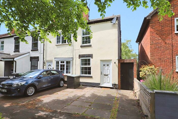 2 Bedroom End Of Terrace House For Sale In Neville Avenue, Kidderminster, Worcestershire, DY11
