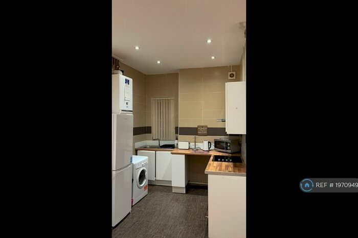 Studio To Rent In Ty Gloch, Brecon, LD3