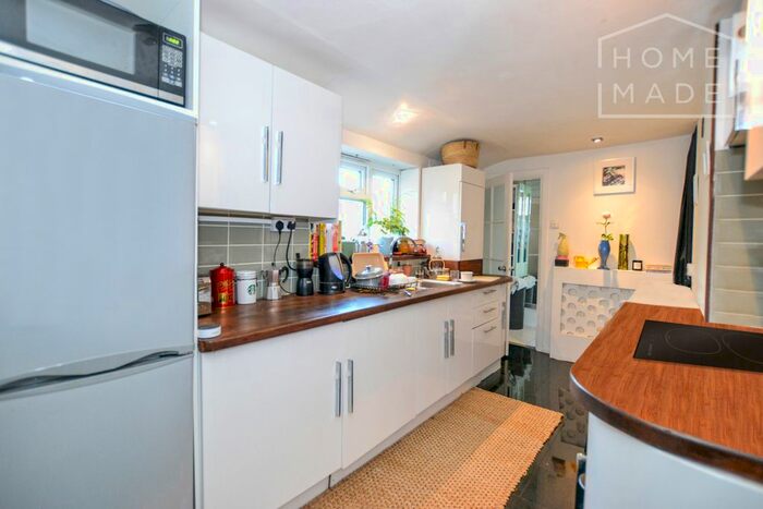 1 Bedroom Flat To Rent In Kincaid Road, Peckham, SE15