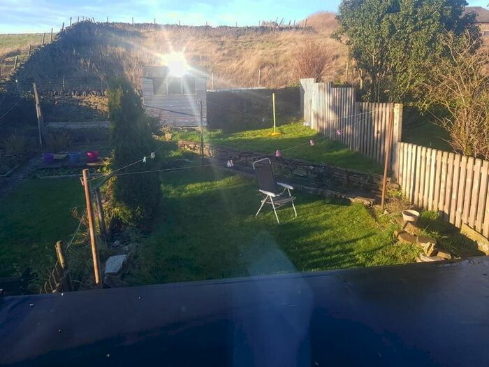 2 Bedroom End Of Terrace House To Rent In Todmorden Road, Bacup, 9 OL13