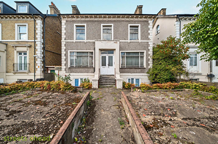 6 Bedroom Detached House For Sale In London Road, Croydon, CR0