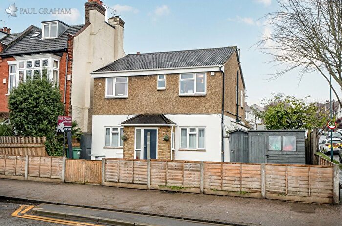 2 Bedroom Maisonette For Sale In Westmead Road, Sutton, SM1