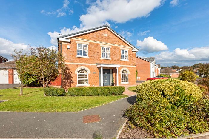 4 Bedroom Detached House For Sale In Lapwing Row, Lytham St. Annes, FY8