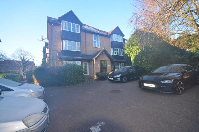 1 Bedroom Flat To Rent In Snowdon Drive, London, NW9