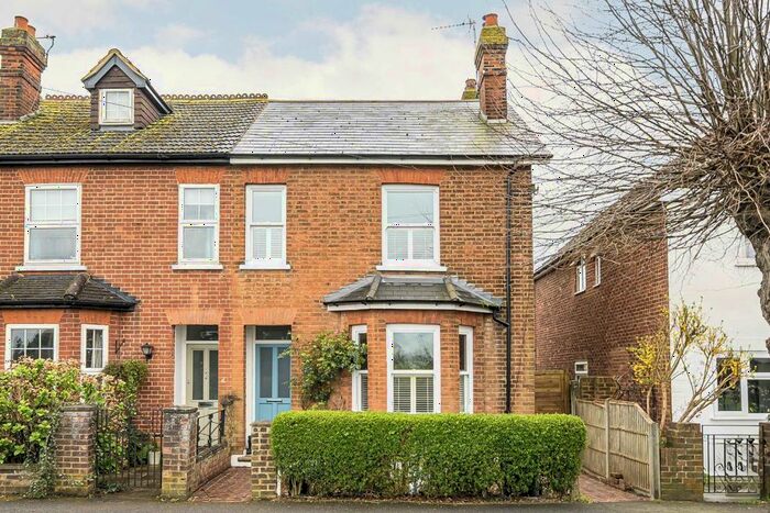 4 Bedroom Semi-Detached House To Rent In Halliford Road, Sunbury-On-Thames, TW16