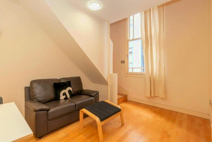 Apartment To Rent In Cathedral Apartments, Barwick Street, B3