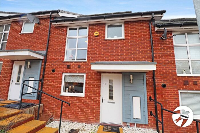 3 Bedroom Terraced House For Sale In Morris Drive, Belvedere, DA17