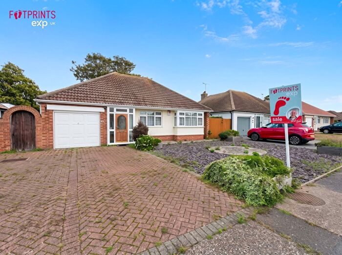 3 Bedroom Bungalow For Sale In St. Michaels Avenue, Margate, CT9