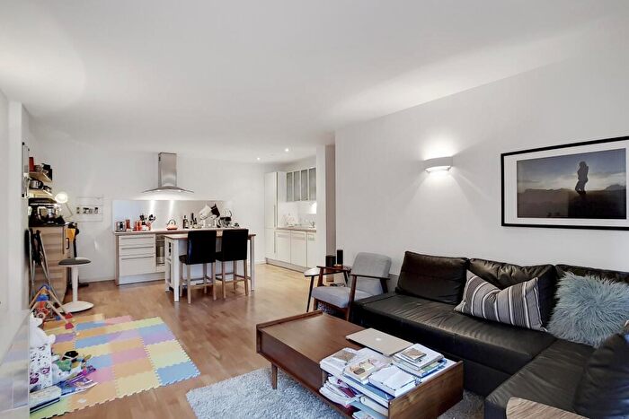 2 Bedroom Flat To Rent In Gainsborough Studios South, Poole Street, N1