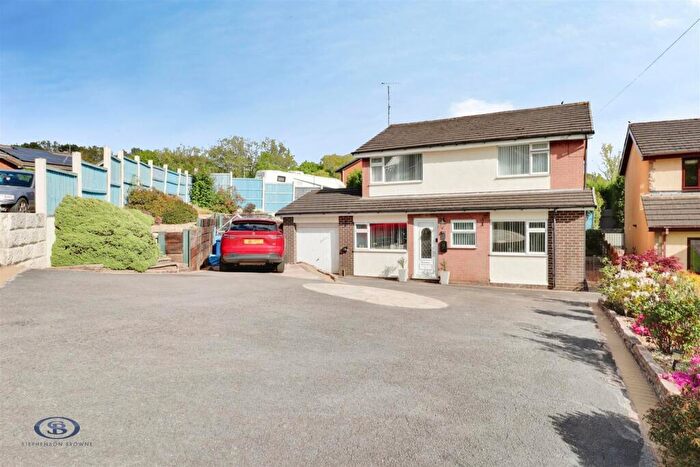 4 Bedroom Detached House For Sale In Hillwood Road, Madeley Heath, Crewe, CW3