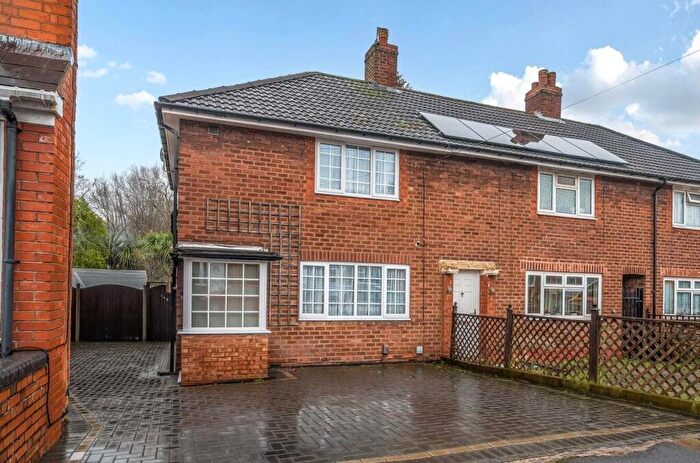 2 Bedroom End Of Terrace House For Sale In Tenby Road, Moseley, Birmingham, B13