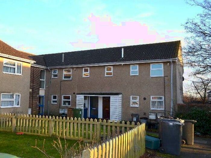 1 Bedroom Flat To Rent In Hemel Hempstead, Hertfordshire, HP3