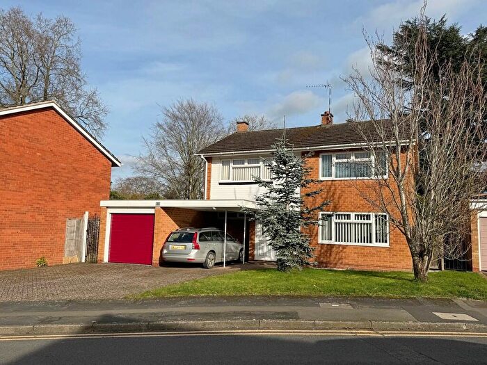 4 Bedroom Detached House For Sale In Elmbank Road, Kenilworth, CV8