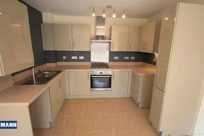 2 Bedroom Flat To Rent In Hardy Avenue, Dartford, DA1