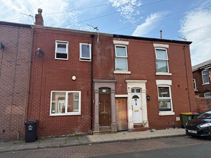 5 Bedroom Terraced House For Sale In Elcho Street, Preston, Lancashire, PR1