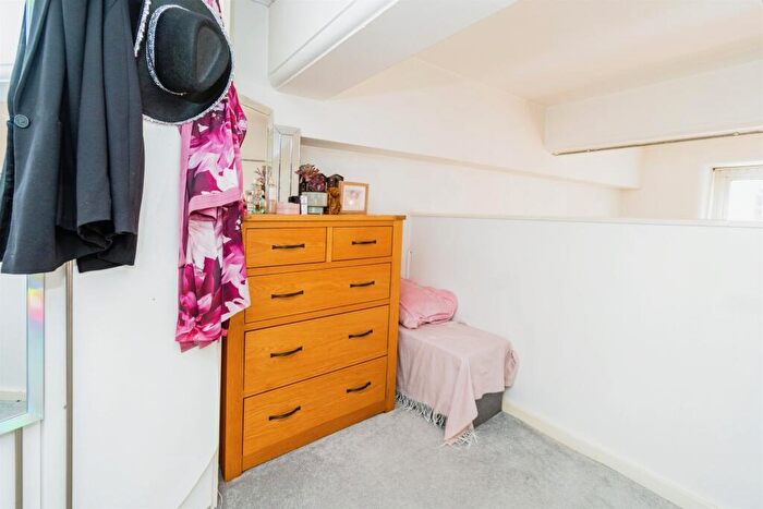 1 Bedroom Flat For Sale In Andersons Road, Southampton, SO14