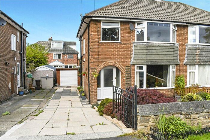 3 Bedroom Semi-Detached House To Rent In Manor Drive, Bingley, West Yorkshire, BD16
