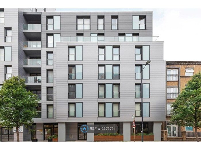 2 Bedroom Flat To Rent In Luxe Tower, London, E1