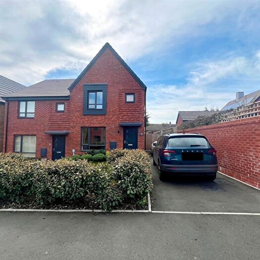 3 Bedroom Semi-Detached House To Rent In Strothers Avenue, Malvern, WR14