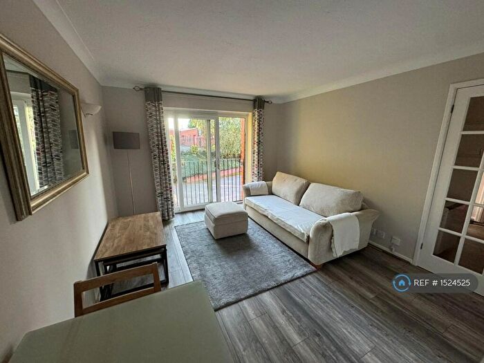 1 Bedroom Flat To Rent In Harborne, Birmingham, B17