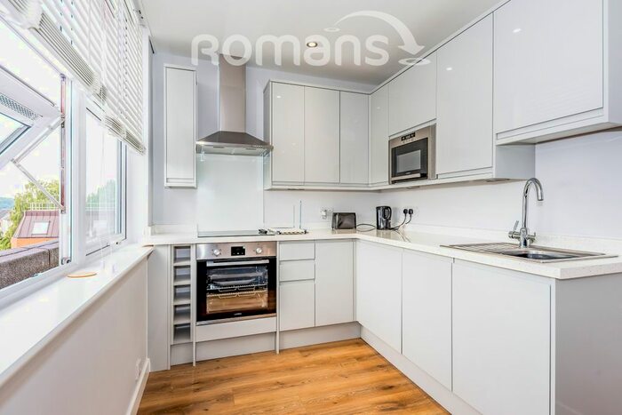 1 Bedroom Flat To Rent In Victoria Road, Farnborough, GU14