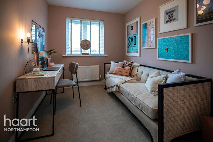 3 Bedroom Semi-Detached House For Sale In The Timperley, Northampton, NN5