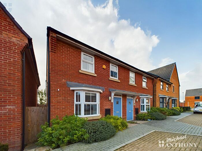 3 Bedroom Semi-Detached House To Rent In Gaius Croft, Fairfields, Milton Keynes, MK11