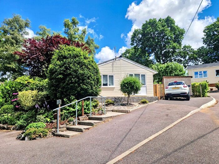 2 Bedroom Park Home For Sale In Pathfinder Village, Exeter, EX6