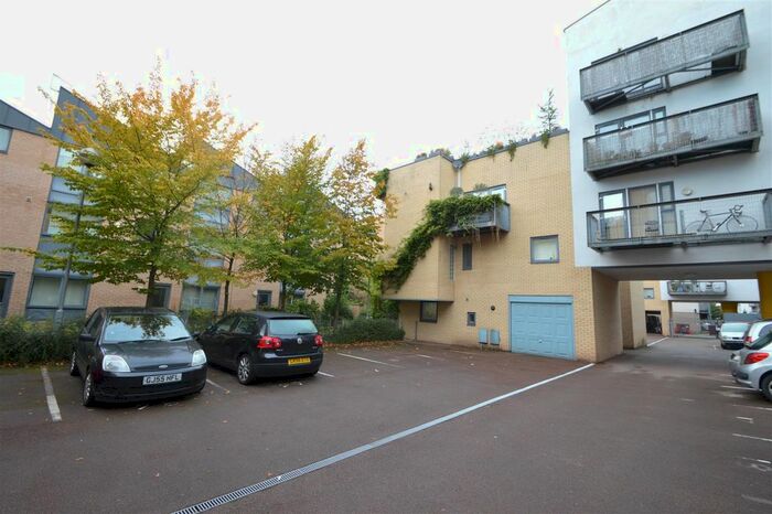 2 Bedroom Flat To Rent In Betsham Street, Hulme, Manchester, M15