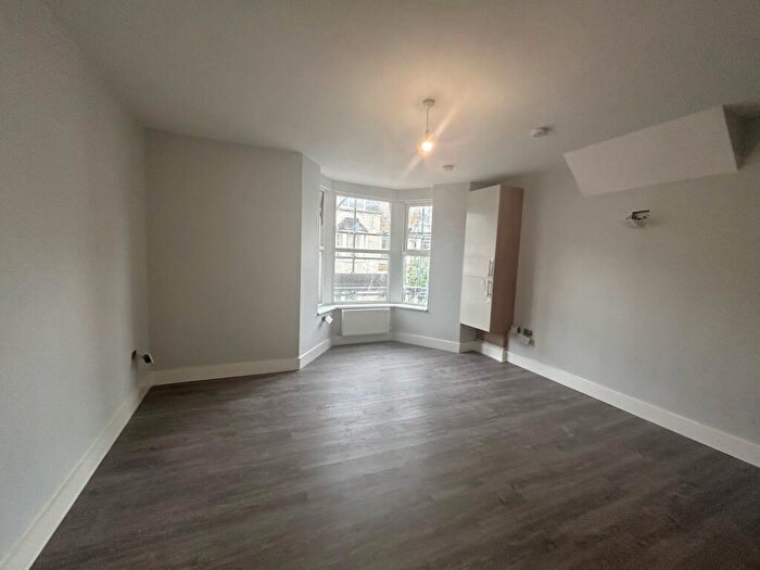 1 Bedroom Flat To Rent In Clarendon Road, Morecambe, LA4