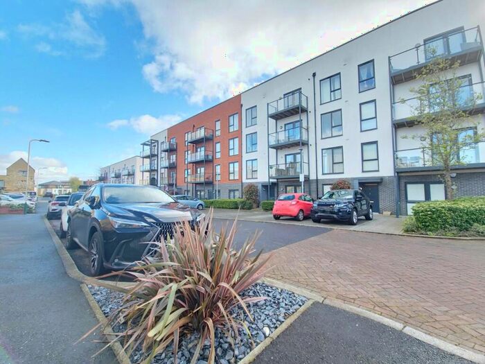 1 Bedroom Apartment To Rent In Safflower Lane, Romford, RM3