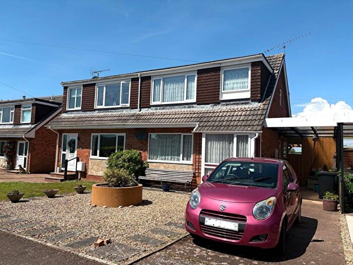 3 Bedroom Semi-Detached House For Sale In Lincoln Close, Feniton, EX14