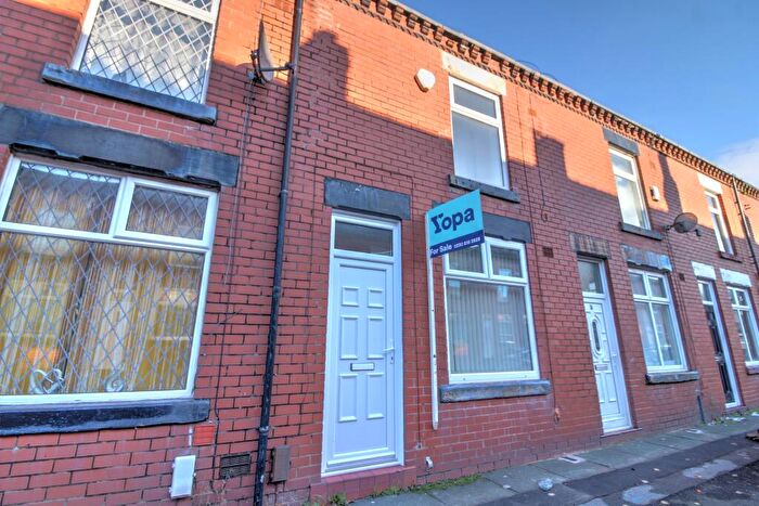 2 Bedroom Terraced House For Sale In Uttley Street, Bolton, BL1