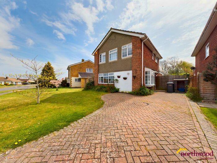 3 Bedroom Detached House To Rent In Anderida Road, Eastbourne, BN22