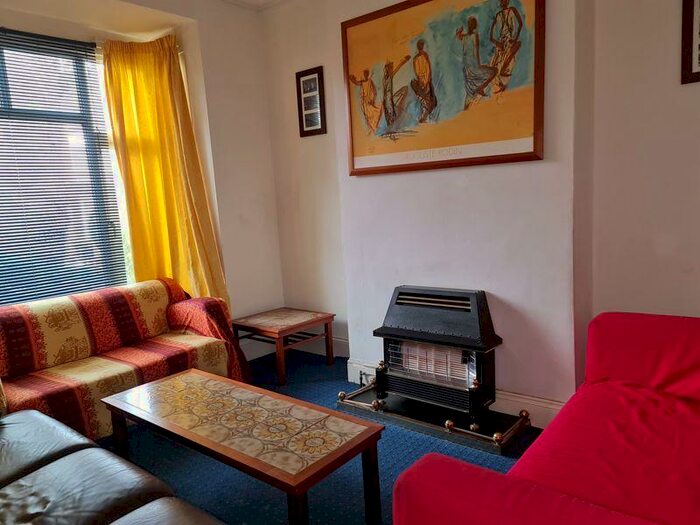 4 Bedroom Terraced House To Rent In Twyning Road, Stirchley, Birmingham, B30