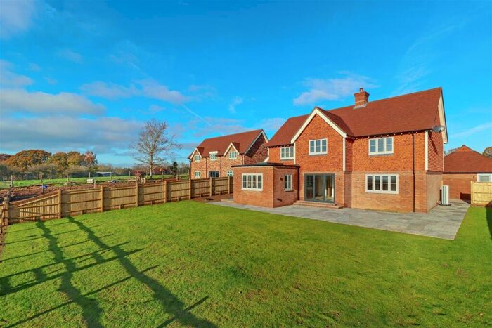 4 Bedroom Detached House For Sale In New Road, Herstmonceux, Hailsham, BN27