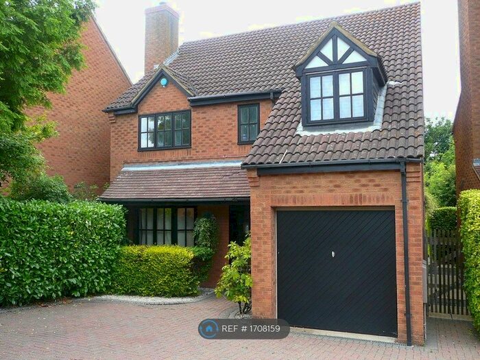 4 Bedroom Detached House To Rent In Little Meadow, Milton Keynes, MK5