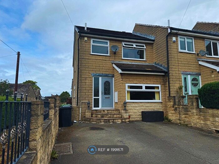 3 Bedroom End Of Terrace House To Rent In Drub Lane, Cleckheaton, BD19