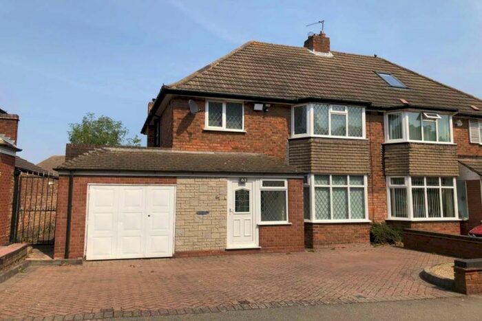3 Bedroom Semi-Detached House To Rent In Chestnut Drive, Castle Bromwich, Birmingham, B36